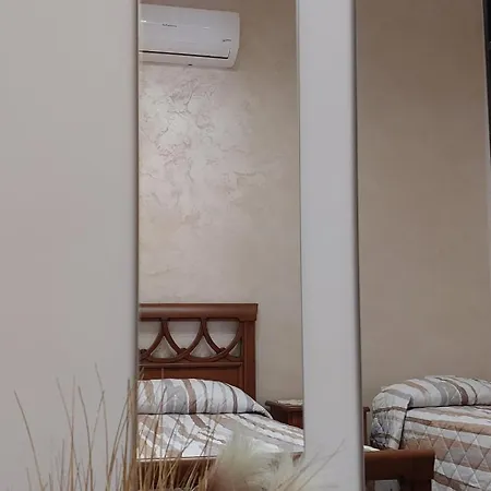 Golden House Apartment Pompei