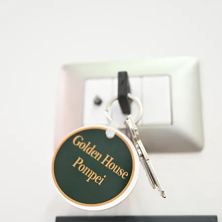 Διαμέρισμα Golden House *