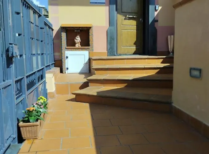 Golden House * Pompeja