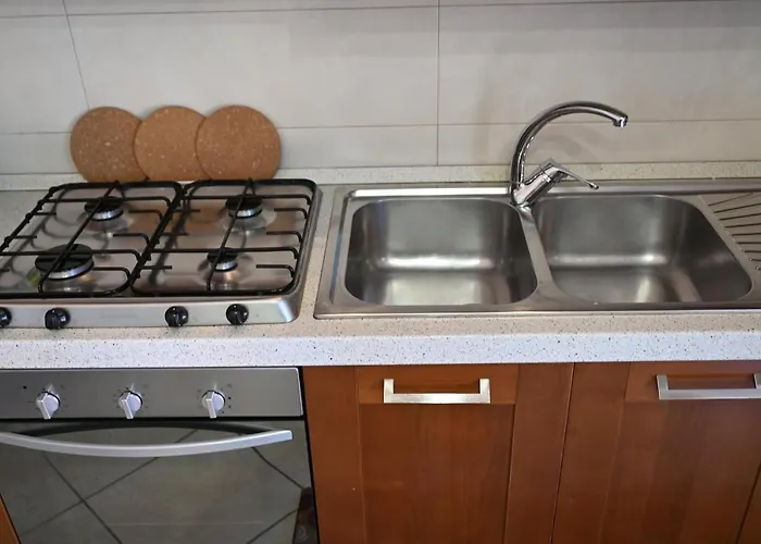 Apartament Golden House Pompeja